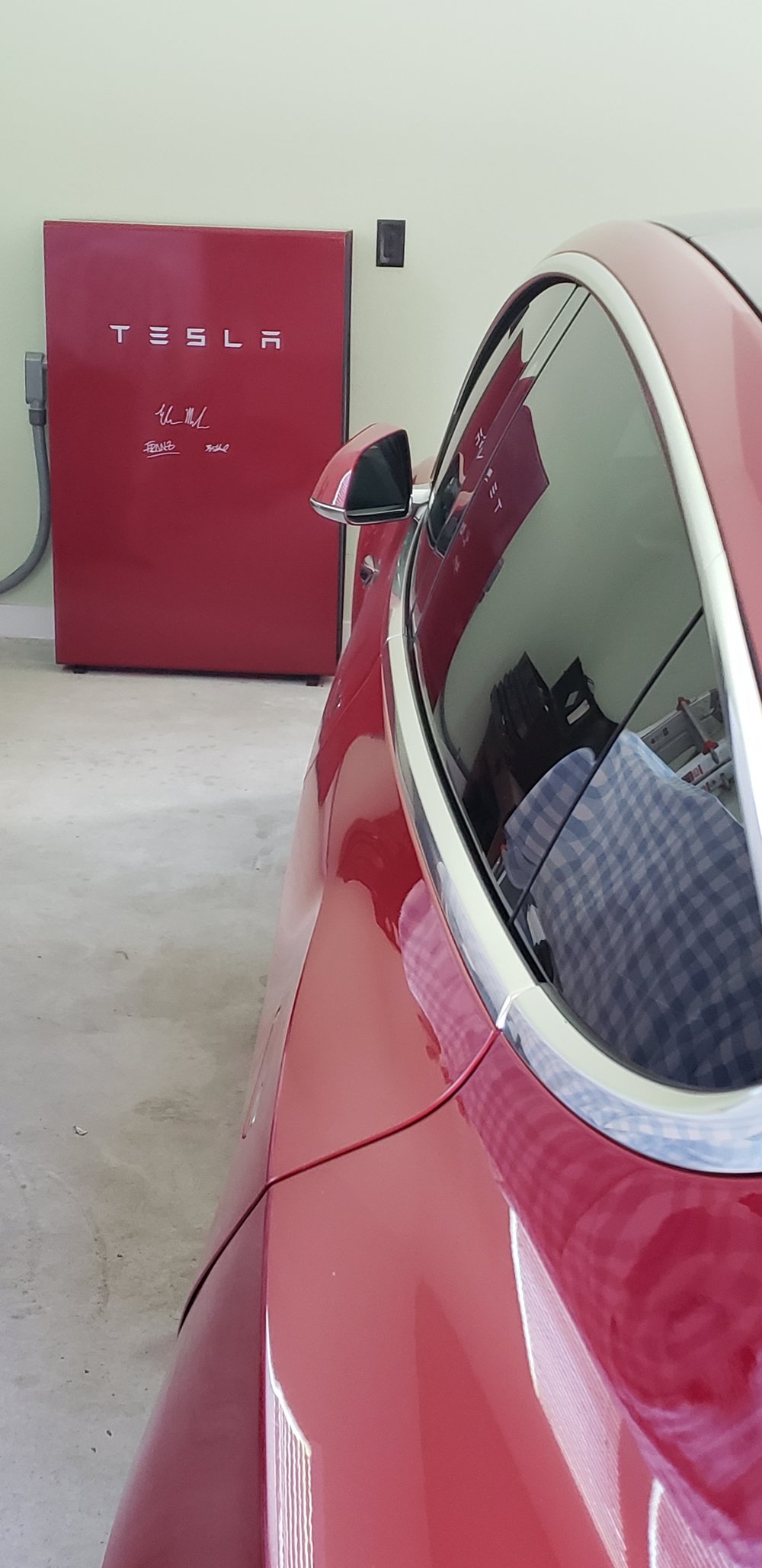 TeslaPowerWall& EV Charger - 